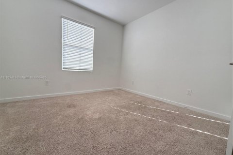 Townhouse in Homestead, Florida 4 bedrooms, 169.64 sq.m. № 2052738 - photo 9