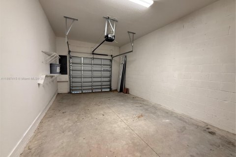 Townhouse in Homestead, Florida 4 bedrooms, 169.64 sq.m. № 2052738 - photo 13