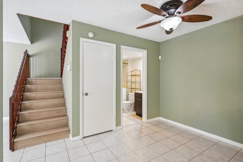 Townhouse in West Palm Beach, Florida 2 bedrooms, 114.83 sq.m. № 2394846 - photo 15