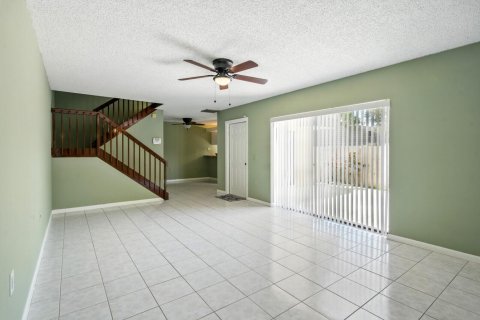 Townhouse in West Palm Beach, Florida 2 bedrooms, 114.83 sq.m. № 2394846 - photo 4