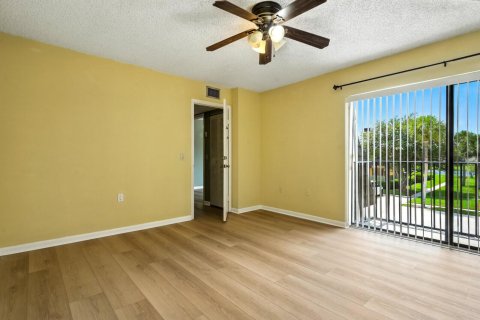 Townhouse in West Palm Beach, Florida 2 bedrooms, 114.83 sq.m. № 2394846 - photo 26