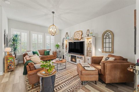 Adosado en venta en Tampa, Florida, 3 dormitorios, 190.26 m2 № 2220189 - foto 3