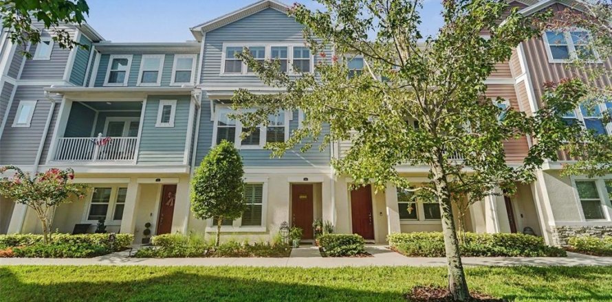 Adosado en Tampa, Florida 3 dormitorios, 190.26 m2 № 2220189
