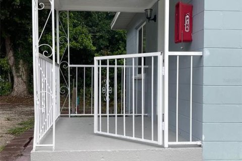 House in Orlando, Florida 2 bedrooms, 107.86 sq.m. № 2229740 - photo 4