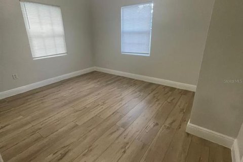 House in Orlando, Florida 2 bedrooms, 107.86 sq.m. № 2229740 - photo 13