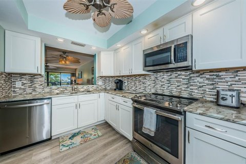 Condominio en venta en Madeira Beach, Florida, 2 dormitorios, 117.99 m2 № 2132609 - foto 8