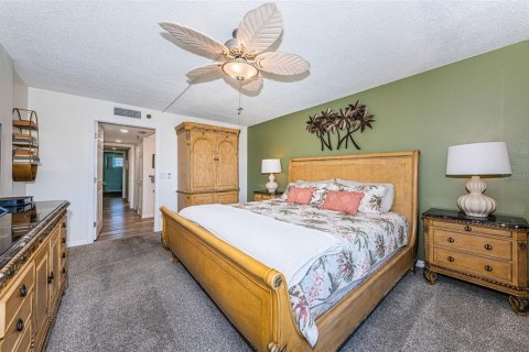 Condominio en venta en Madeira Beach, Florida, 2 dormitorios, 117.99 m2 № 2132609 - foto 30