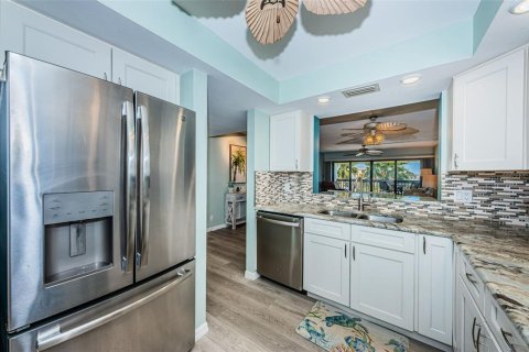 Condominio en venta en Madeira Beach, Florida, 2 dormitorios, 117.99 m2 № 2132609 - foto 9