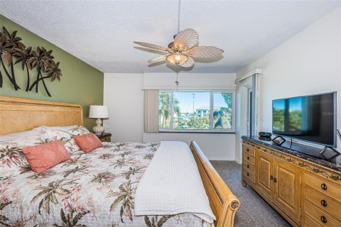 Condominio en venta en Madeira Beach, Florida, 2 dormitorios, 117.99 m2 № 2132609 - foto 27