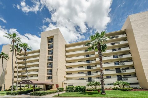 Condo à Madeira Beach, Floride, 2 chambres  № 2132609