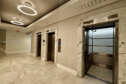 Снять в аренду кондоминиум в Холливуд, Флорида 2 спальни, 108.7м2, № 1997308 - фото 23