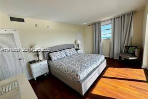 Снять в аренду кондоминиум в Холливуд, Флорида 2 спальни, 108.7м2, № 1997308 - фото 9