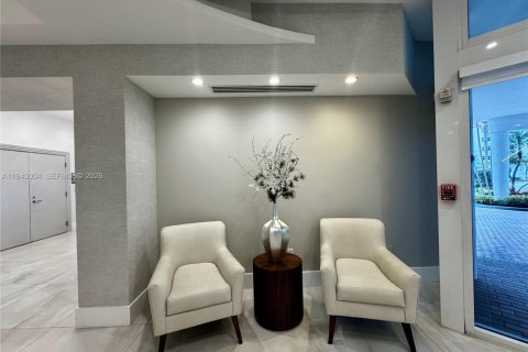 Снять в аренду кондоминиум в Холливуд, Флорида 2 спальни, 108.7м2, № 1997308 - фото 27