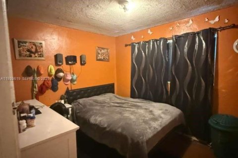 Propiedad comercial en venta en Opa-locka, Florida, 132.39 m2 № 1991258 - foto 9