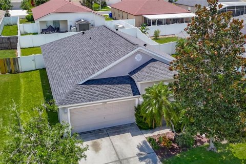 House in Wesley Chapel, Florida 4 bedrooms, 181.72 sq.m. № 1836981 - photo 1