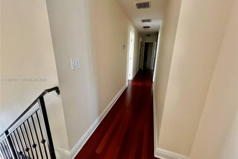 Touwnhouse à louer à Pinecrest, Floride: 5 chambres, 204.38 m2 № 2029434 - photo 13