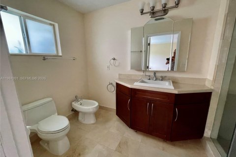 Touwnhouse à louer à Pinecrest, Floride: 5 chambres, 204.38 m2 № 2029434 - photo 12