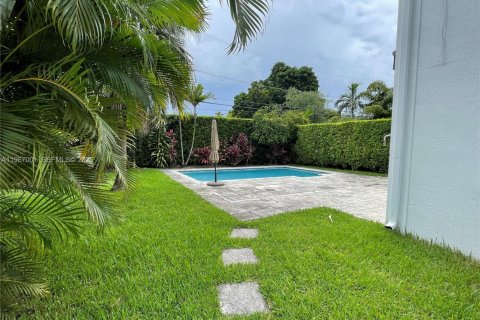 Touwnhouse à louer à Pinecrest, Floride: 5 chambres, 204.38 m2 № 2029434 - photo 22