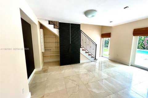 Touwnhouse à louer à Pinecrest, Floride: 5 chambres, 204.38 m2 № 2029434 - photo 5