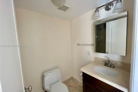 Touwnhouse à louer à Pinecrest, Floride: 5 chambres, 204.38 m2 № 2029434 - photo 20