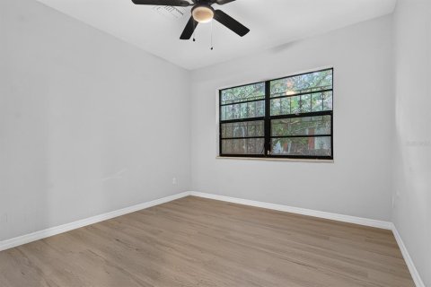 House in Tampa, Florida 4 bedrooms, 122.63 sq.m. № 2220758 - photo 22