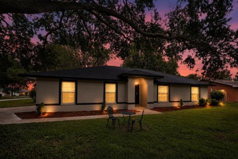 Villa ou maison à Lakeland, Floride 3 chambres, 147.44 m2 № 2102505