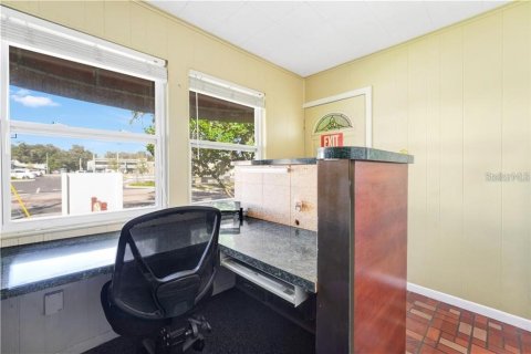 Propiedad comercial en venta en Orlando, Florida, 129.69 m2 № 1517914 - foto 17