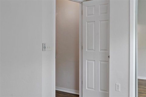 Adosado en alquiler en Gainesville, Florida, 2 dormitorios, 109.25 m2 № 1866147 - foto 18