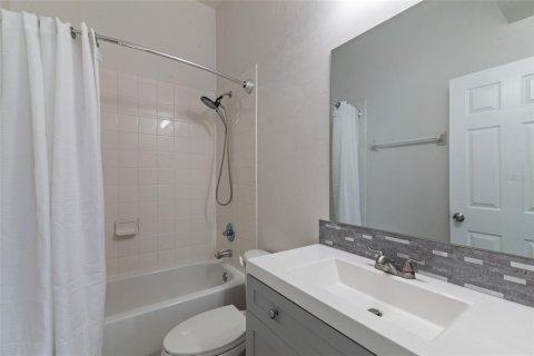 Adosado en alquiler en Gainesville, Florida, 2 dormitorios, 109.25 m2 № 1866147 - foto 21