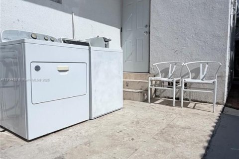 Снять в аренду кондоминиум в Майами-Бич, Флорида 2 спальни, № 1969994 - фото 15