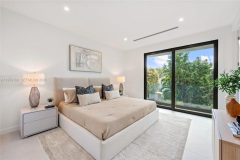 Townhouse in Miami, Florida 3 bedrooms, 157.1 sq.m. № 2040906 - photo 11