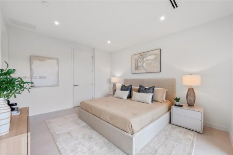 Townhouse in Miami, Florida 3 bedrooms, 157.1 sq.m. № 2040906 - photo 12