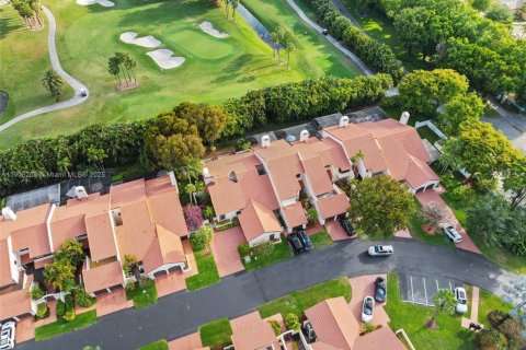 Touwnhouse à louer à Doral, Floride: 3 chambres, 205.59 m2 № 1956706 - photo 1