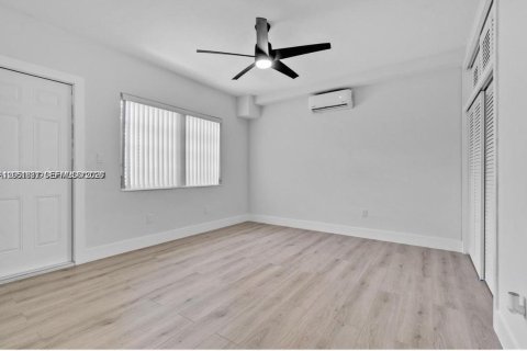Condominio en venta en Miami Beach, Florida, 1 dormitorio, 58.99 m2 № 2190547 - foto 8