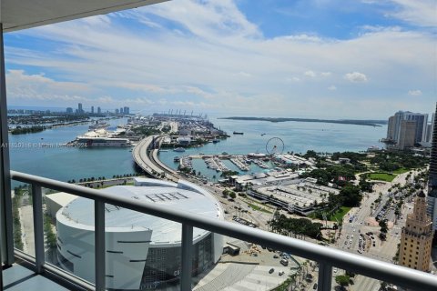 Condo in Miami, Florida, 2 bedrooms  № 2059895 - photo 3