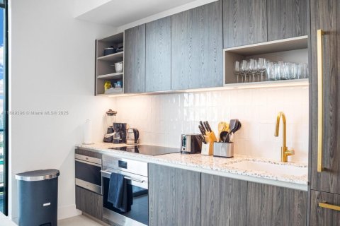 Copropriété à louer à Miami, Floride: 2 chambres, 84.26 m2 № 1939154 - photo 16