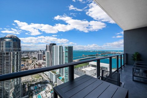 Copropriété à louer à Miami, Floride: 2 chambres, 84.26 m2 № 1939154 - photo 2