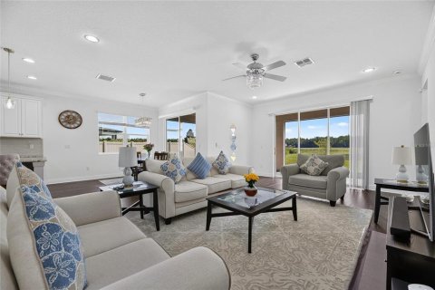 Casa en venta en Tampa, Florida, 5 dormitorios, 351.73 m2 № 2303146 - foto 20