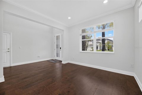 Casa en venta en Tampa, Florida, 5 dormitorios, 351.73 m2 № 2303146 - foto 4