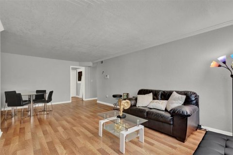 Condo in Orlando, Florida, 3 bedrooms  № 1786365 - photo 2