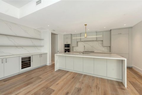 Copropriété à vendre à Sarasota, Floride: 3 chambres, 222.97 m2 № 2273244 - photo 7