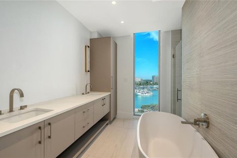 Copropriété à vendre à Sarasota, Floride: 3 chambres, 222.97 m2 № 2273244 - photo 9