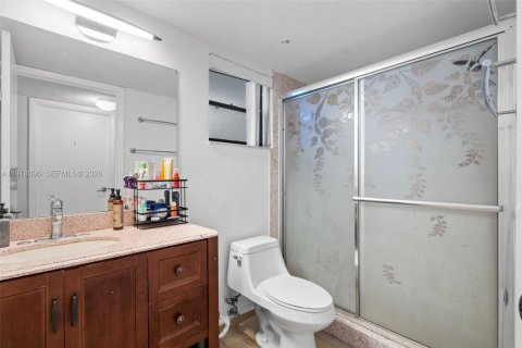 Condo in Miami Beach, Florida, 2 bedrooms  № 2043301 - photo 13