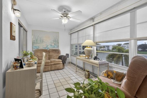 Condo in West Palm Beach, Florida, 2 bedrooms  № 2181101 - photo 15