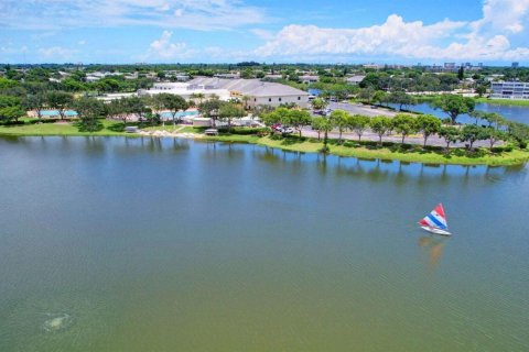 Condo in West Palm Beach, Florida, 2 bedrooms  № 2181101 - photo 23