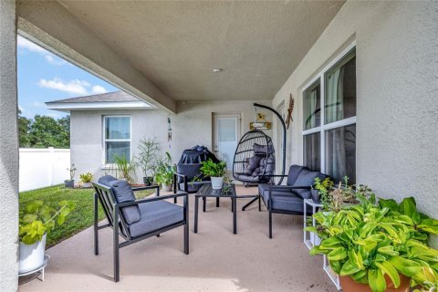 Casa en venta en Ocala, Florida, 3 dormitorios, 181.16 m2 № 2135802 - foto 3
