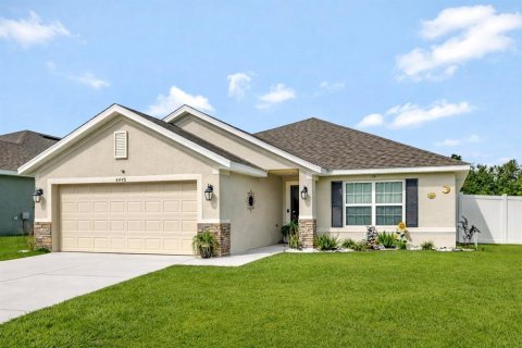 Casa en venta en Ocala, Florida, 3 dormitorios, 181.16 m2 № 2135802 - foto 2