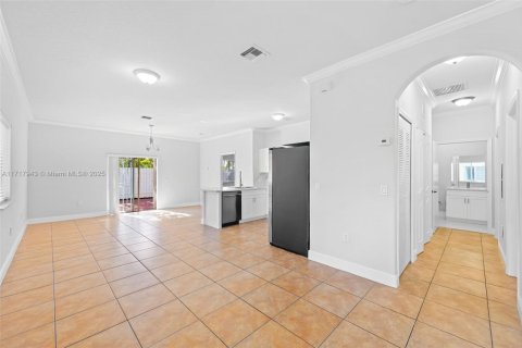 Adosado en venta en Homestead, Florida, 3 dormitorios, 115.66 m2 № 1938217 - foto 4