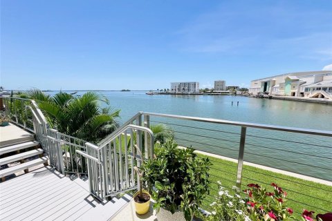 Condominio en alquiler en Dunedin, Florida, 2 dormitorios, 119.84 m2 № 1914466 - foto 3