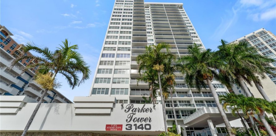 Condo in Hallandale Beach, Florida, 2 bedrooms  № 1830854